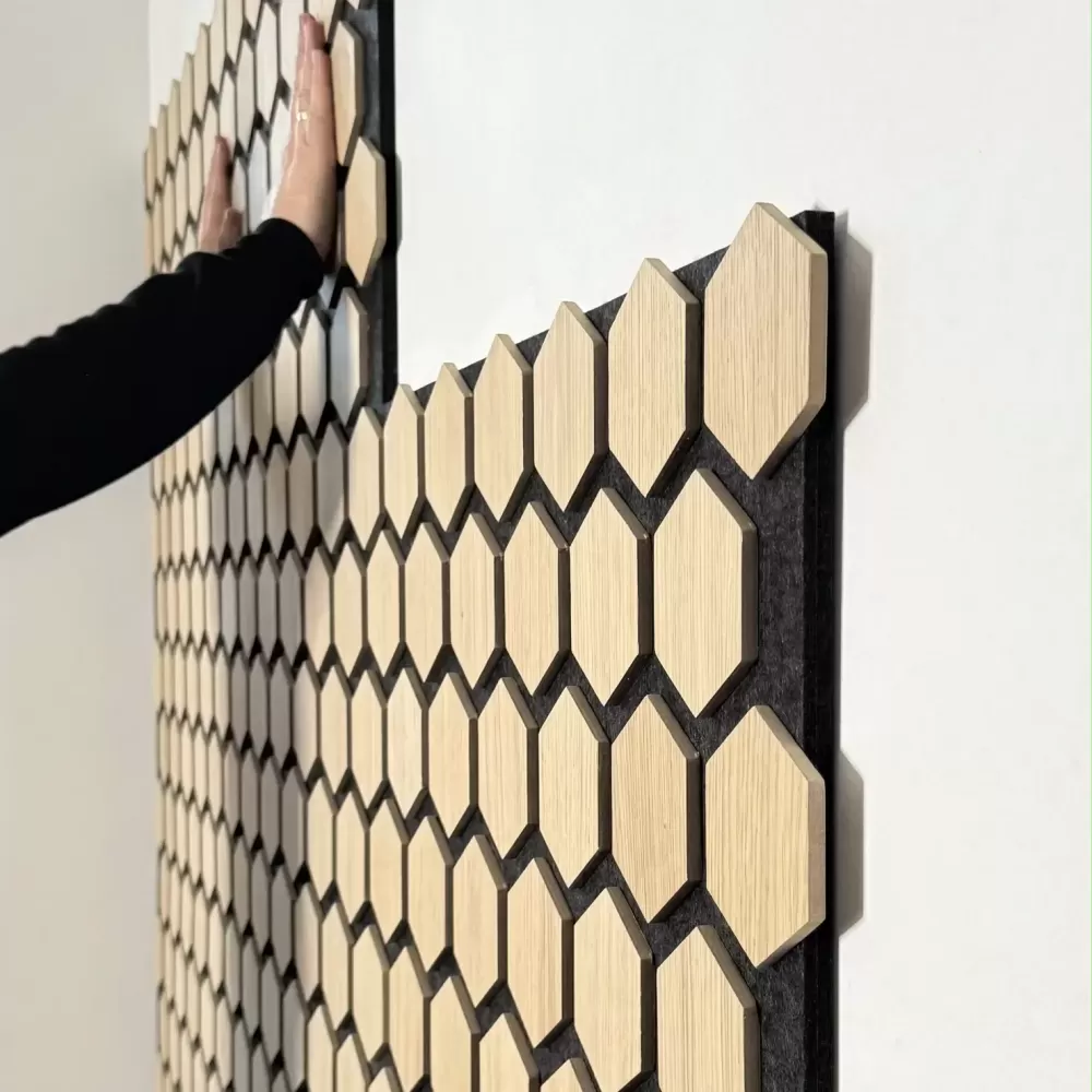 HexyBEL™ - Akustikplatte mit furniertem MDF und PET-Filz